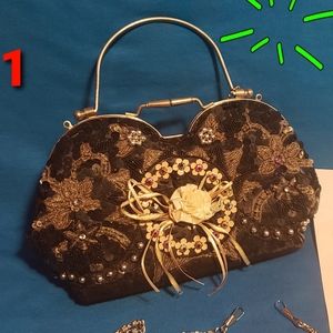 FAR NINE PURSES